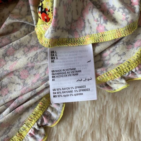 Bar III  blouse floral size large - Picture 14 of 16